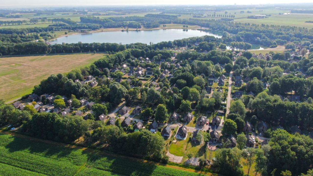 Villa Recreatiewoning Maas En Waal 92 Ewijk Esterno foto